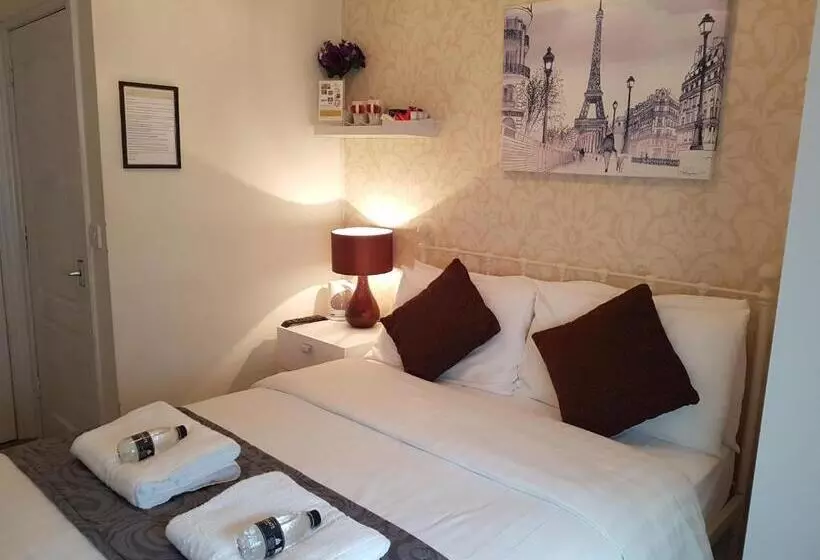 Grand Pier Guest House