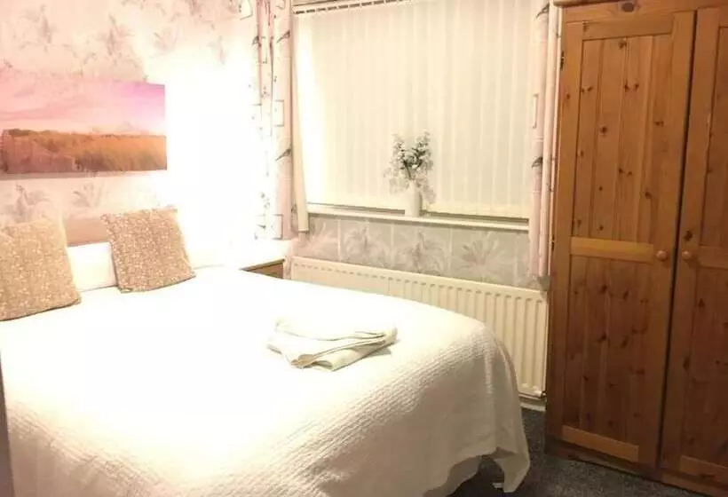 Fotos del hotel The Villa:  7