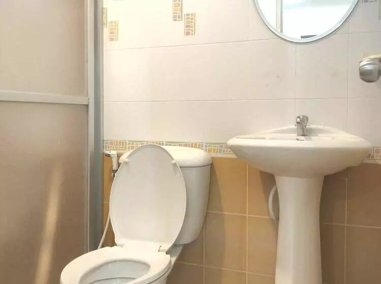 Fotos del hotel Aravinda Living Home:  6