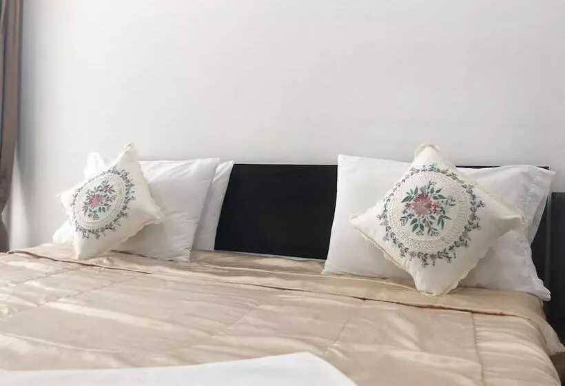 Fotos del hotel Aravinda Living Home:  22