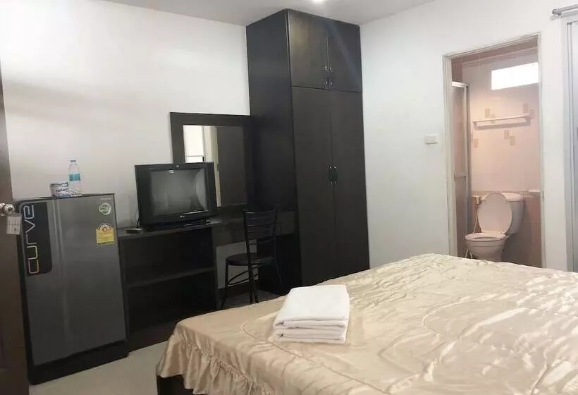 Fotos del hotel Aravinda Living Home:  15