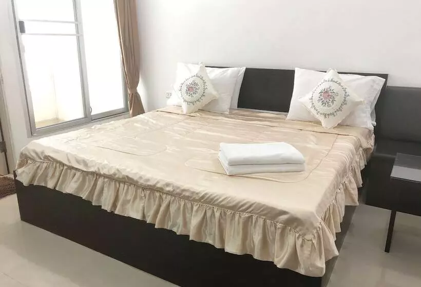 Fotos del hotel Aravinda Living Home:  9