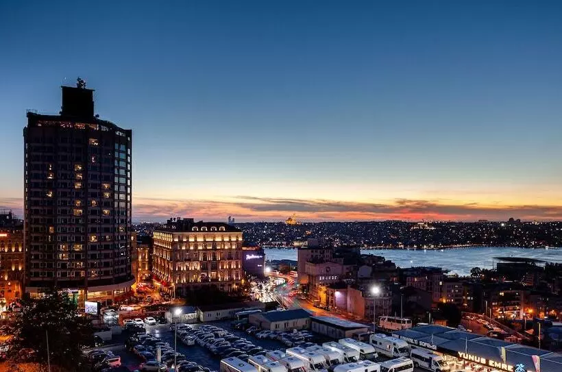 Fotos del hotel Grand  De Pera:  11