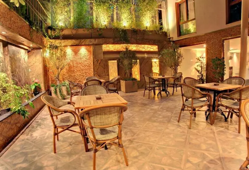 Fotos del hotel Grand  De Pera:  10