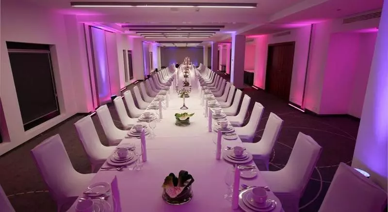 Fotos del hotel Warsaw Plaza:  9