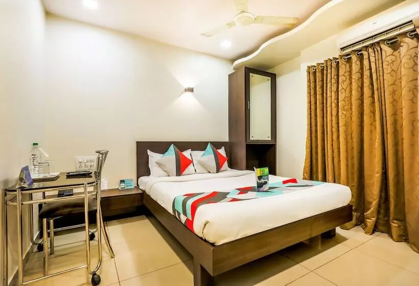 Fotos del hotel Fabexpress Adore Inn:  1