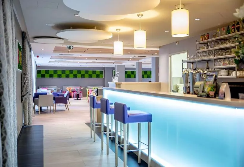 Fotos del hotel Kyriad Prestige Saint-malo:  12