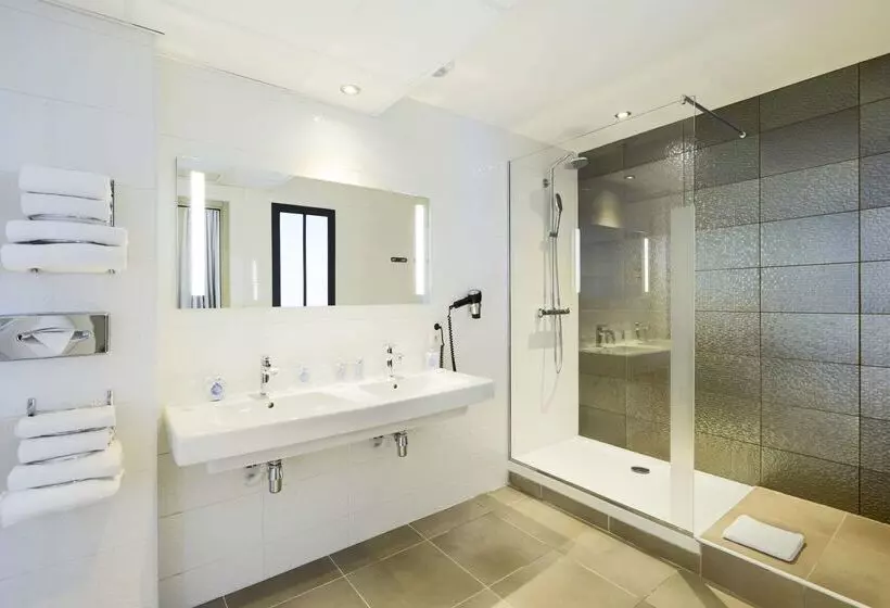 Fotos del hotel Kyriad Prestige Saint-malo:  4