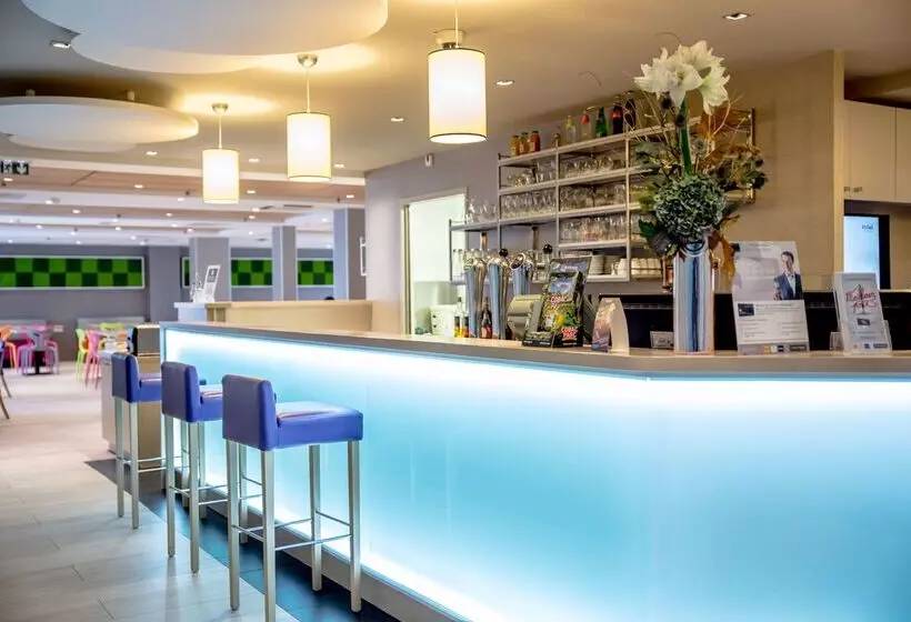 Fotos del hotel Kyriad Prestige Saint-malo:  3