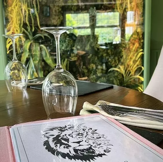 Fotos del hotel The Old Red Lion Inn:  9