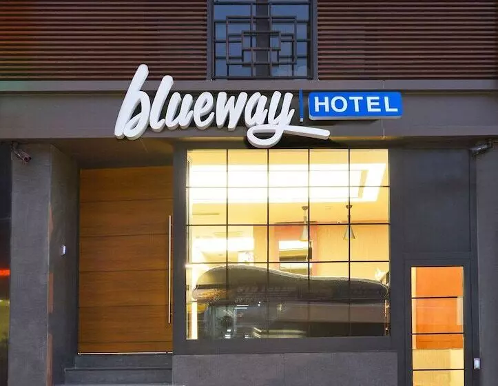 Blueway Hotel City
