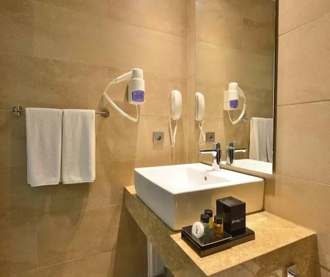 Fotos del hotel Blueway Hotel City:  11