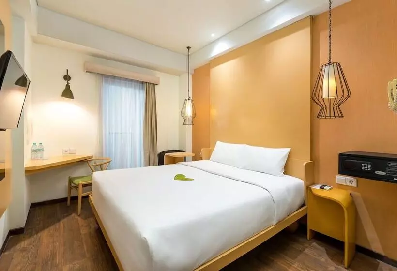Maxonehotels At Legian