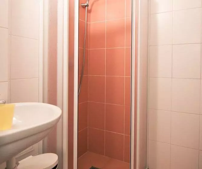 Fotos del hotel Pension Nika:  22