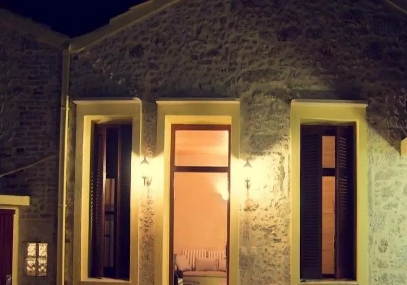 Fotos del hotel Porto Enetiko Suites:  7