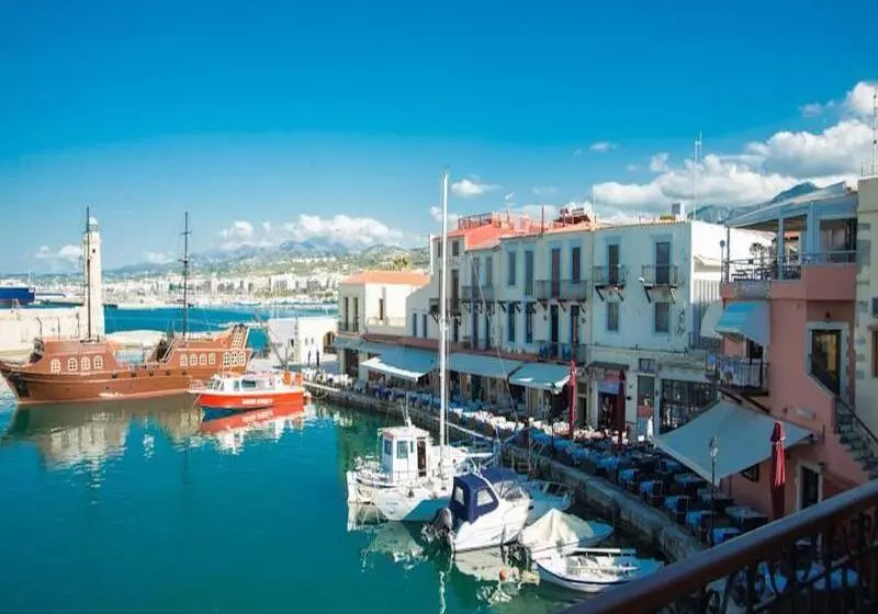 Fotos del hotel Porto Enetiko Suites:  6