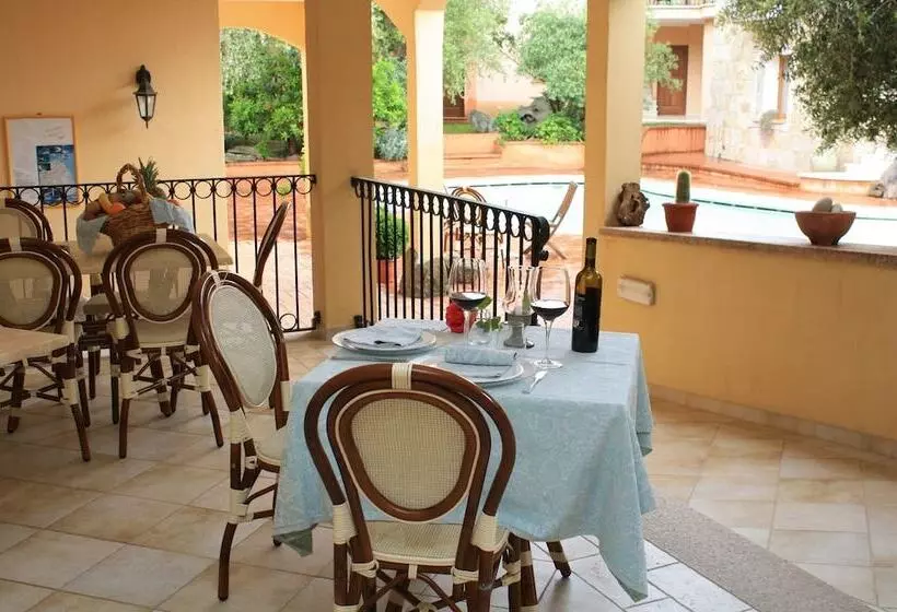 Fotos del hotel San Pantaleo:  4