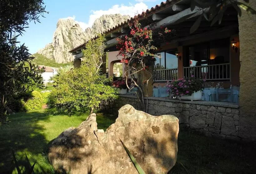 Fotos del hotel San Pantaleo:  15