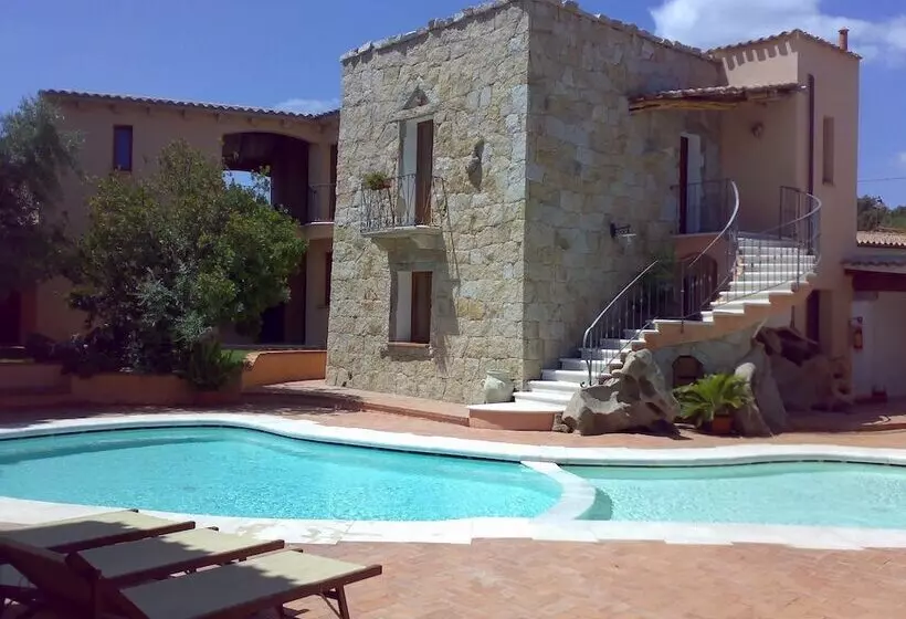 Fotos del hotel San Pantaleo:  12