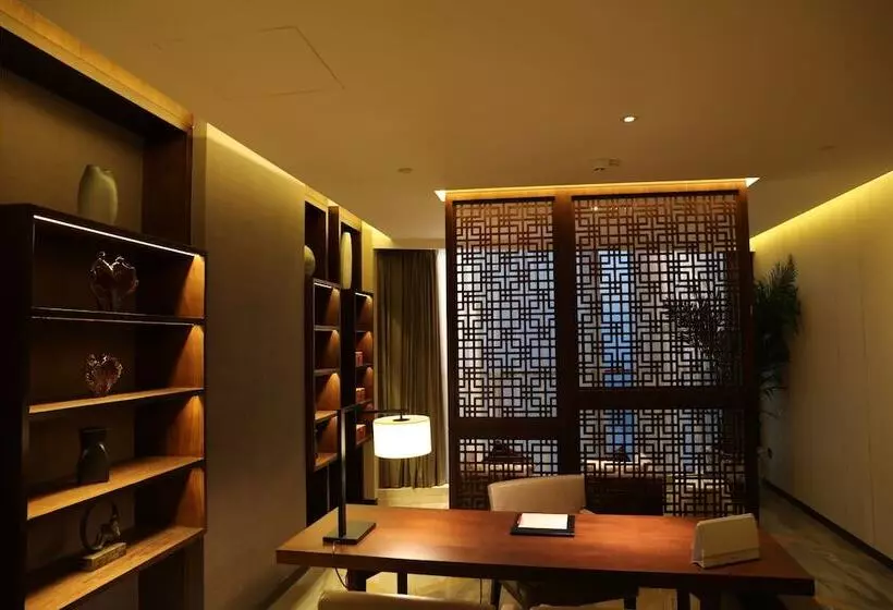 Fotos del hotel Hualuxe S & Resorts Nanchang Hightech Zone, An Ihg:  24