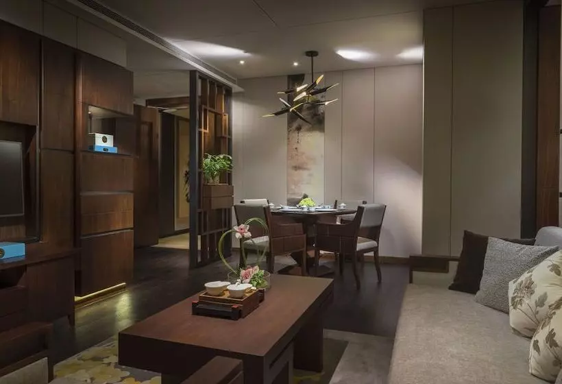 Fotos del hotel Hualuxe S & Resorts Nanchang Hightech Zone, An Ihg:  25