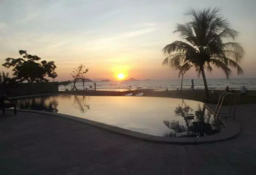 Fotos del hotel Luwansa Beach:  22