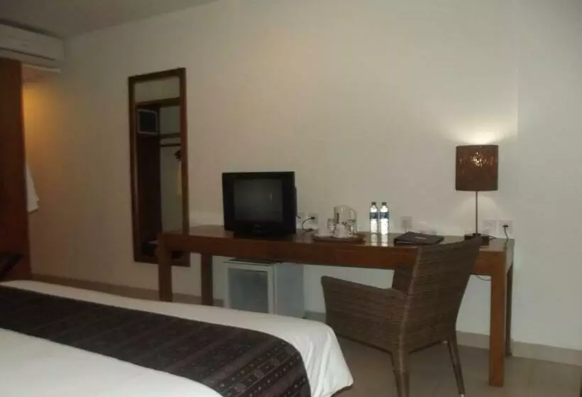 Fotos del hotel Luwansa Beach:  12