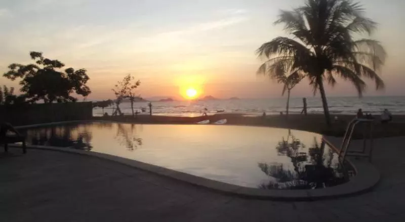 Fotos del hotel Luwansa Beach:  18