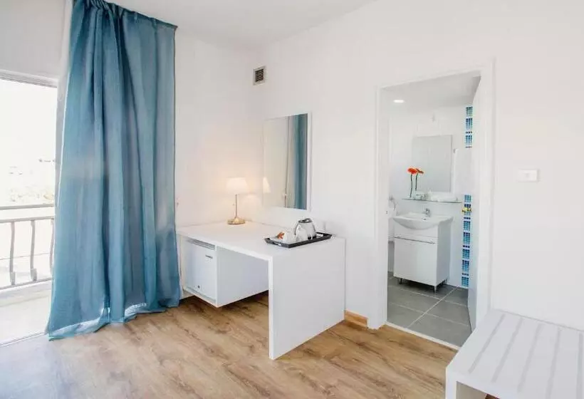 Fotos del hotel Mikes Kanarium City:  24