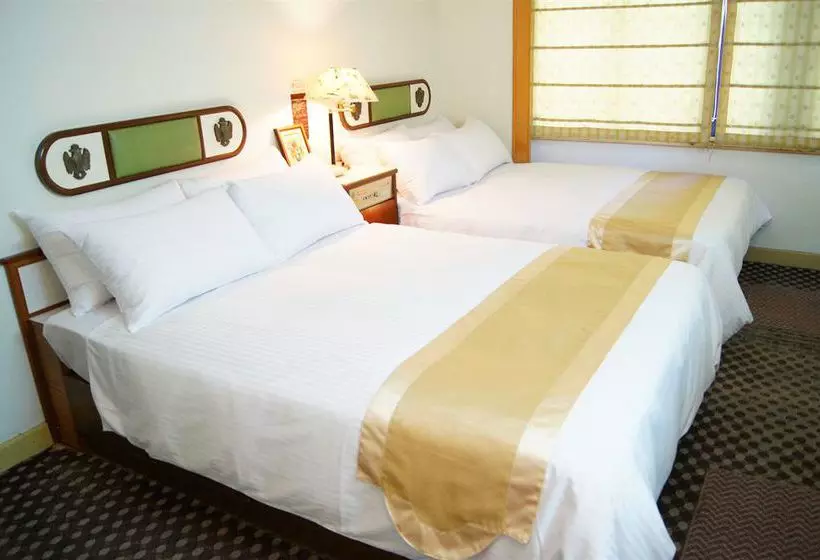 Fotos del hotel Famous  Tainan:  20