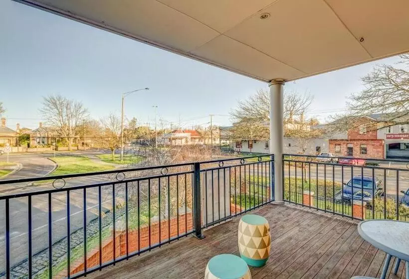 Fotos del hotel Seymours On Lydiard:  6