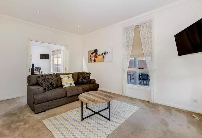 Fotos del hotel Seymours On Lydiard:  12