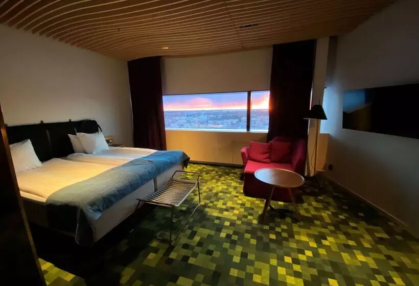 U&me; Bw Signature Collection