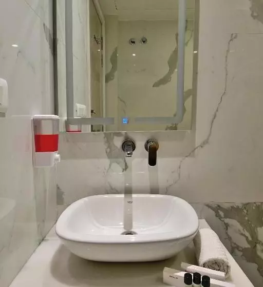 Fotos del hotel Aman International@ 4min Walk From New Delhi Railway Station:  12