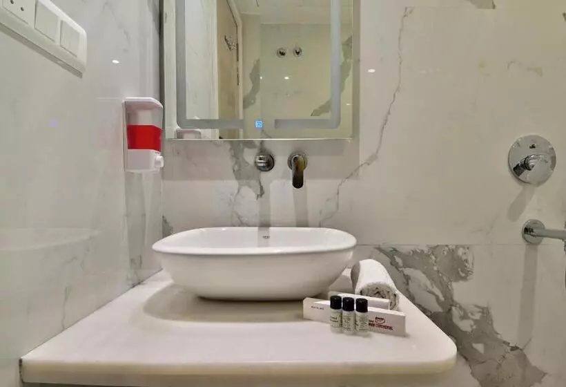 Fotos del hotel Aman International@ 4min Walk From New Delhi Railway Station:  8