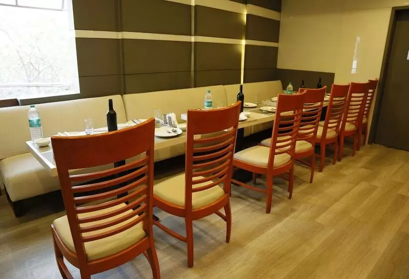 Fotos del hotel Grand Ffour:  11