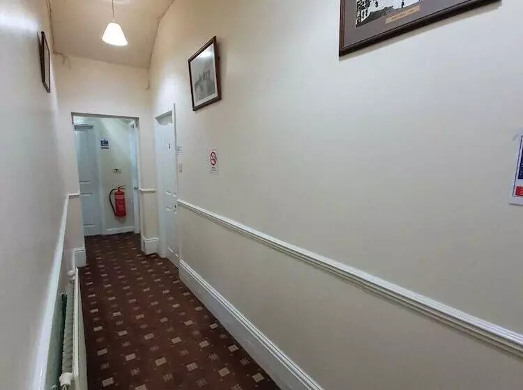 Fotos del hotel The Handforth Lodge - Bed & Breakfast:  2