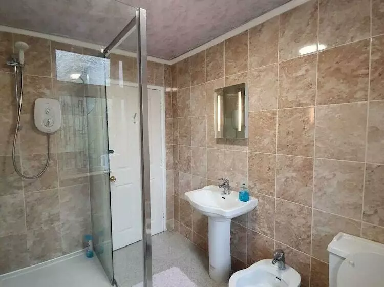 Fotos del hotel The Handforth Lodge - Bed & Breakfast:  7