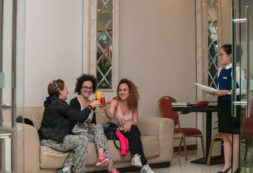 Fotos del hotel Bonne Nuit:  16