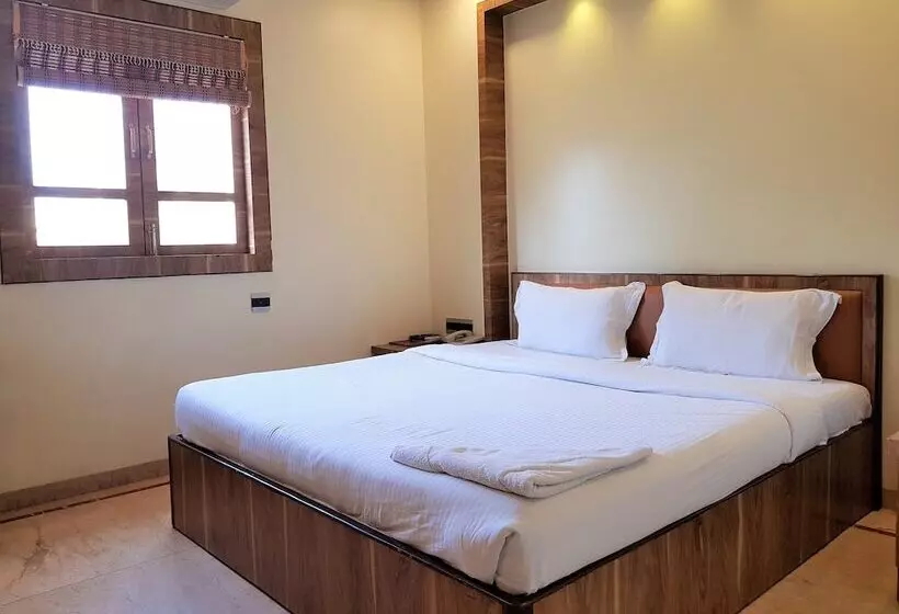 Fotos del hotel Hexa Benzy Palace:  2