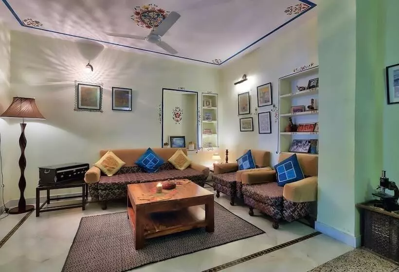 Fotos del hotel Ikaki Niwas:  4