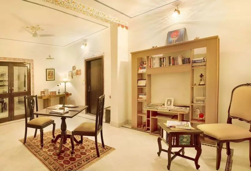 Fotos del hotel Ikaki Niwas:  8