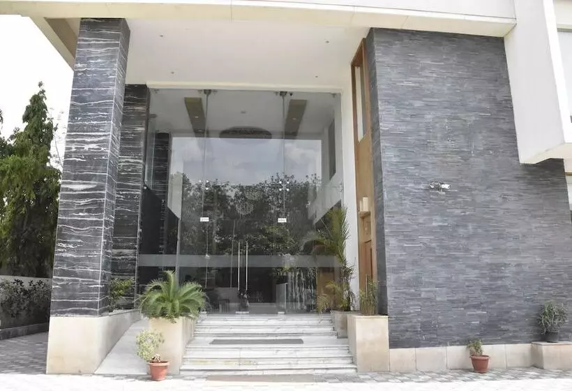 Fotos del hotel Jagrati Ananta Express:  9