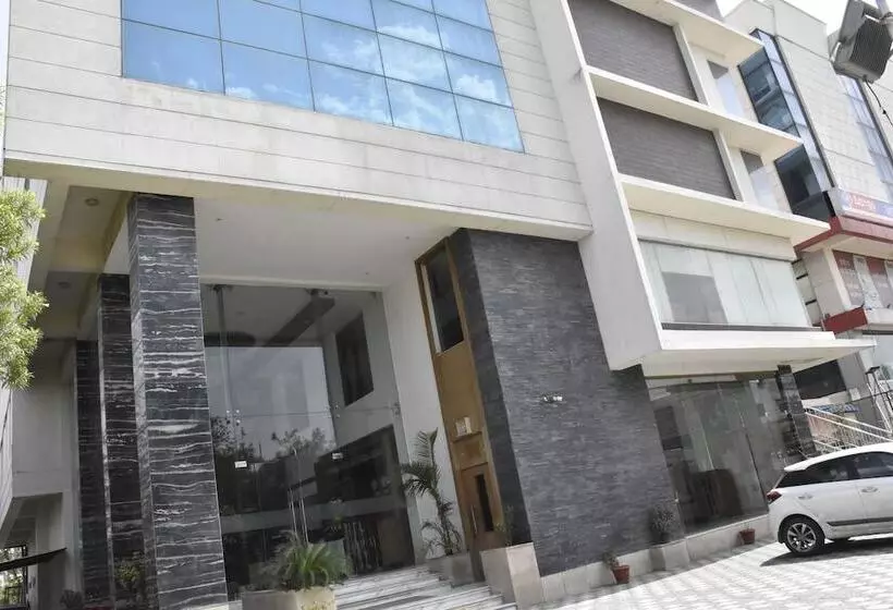 Fotos del hotel Jagrati Ananta Express:  14