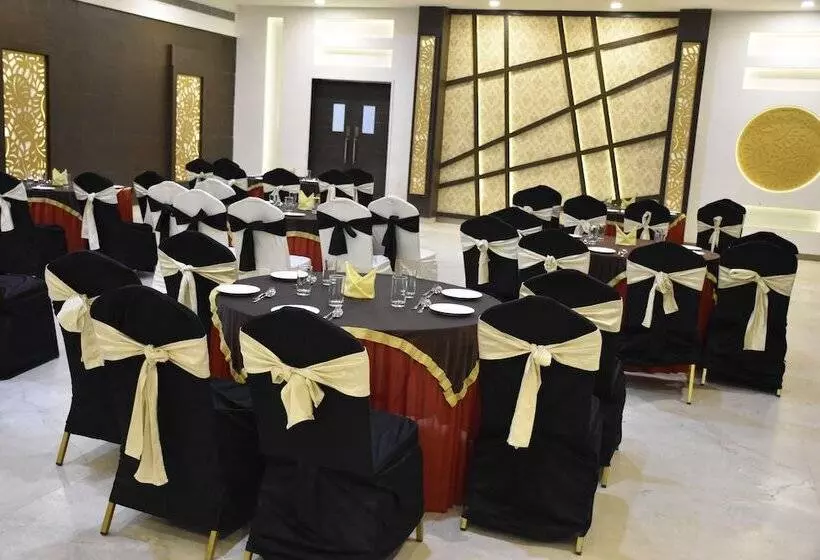 Fotos del hotel Jagrati Ananta Express:  16