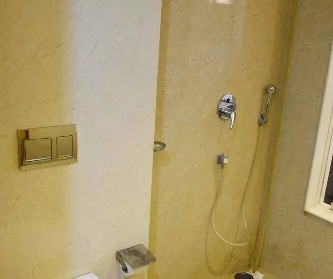 Fotos del hotel Jagrati Ananta Express:  21