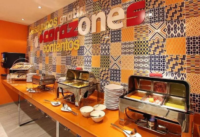 Fotos del hotel One Periferico Sur:  24