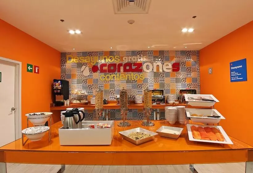 Fotos del hotel One Periferico Sur:  11