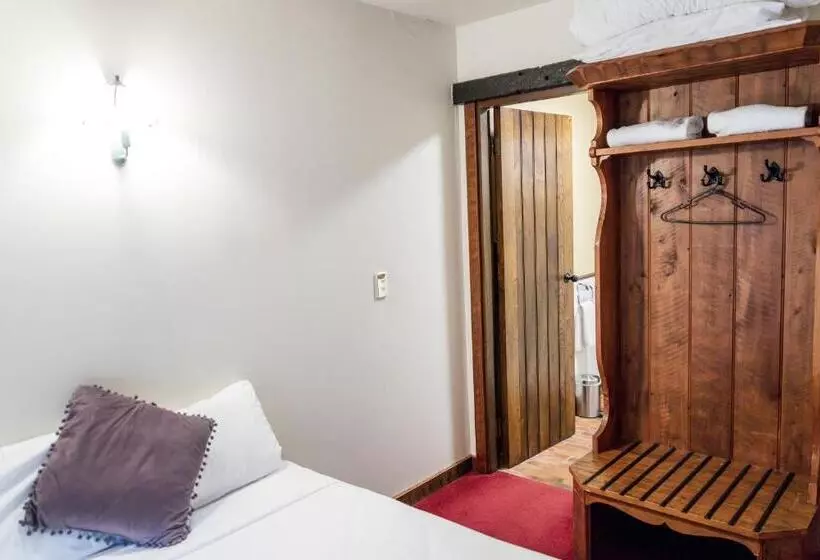 The Honest Lawyer, Ascend  Collection