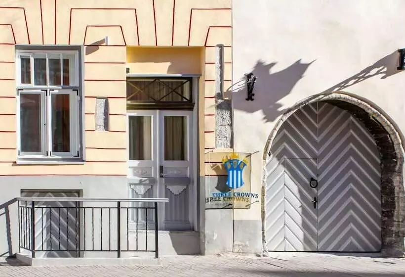 Fotos del hotel Three Crowns Residents:  7